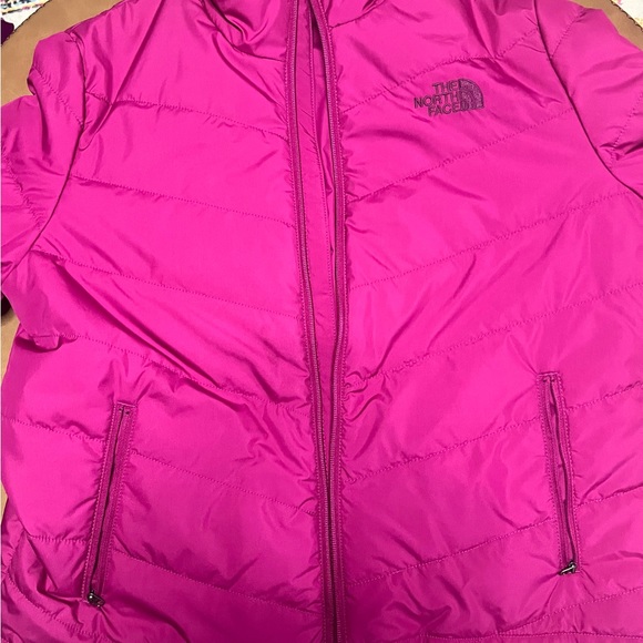 North face pink jacket - Picture 3 of 7